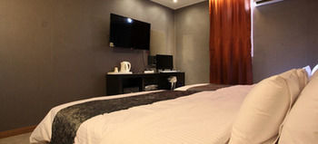 Lineplus Hotel Kimpho Kültér fotó